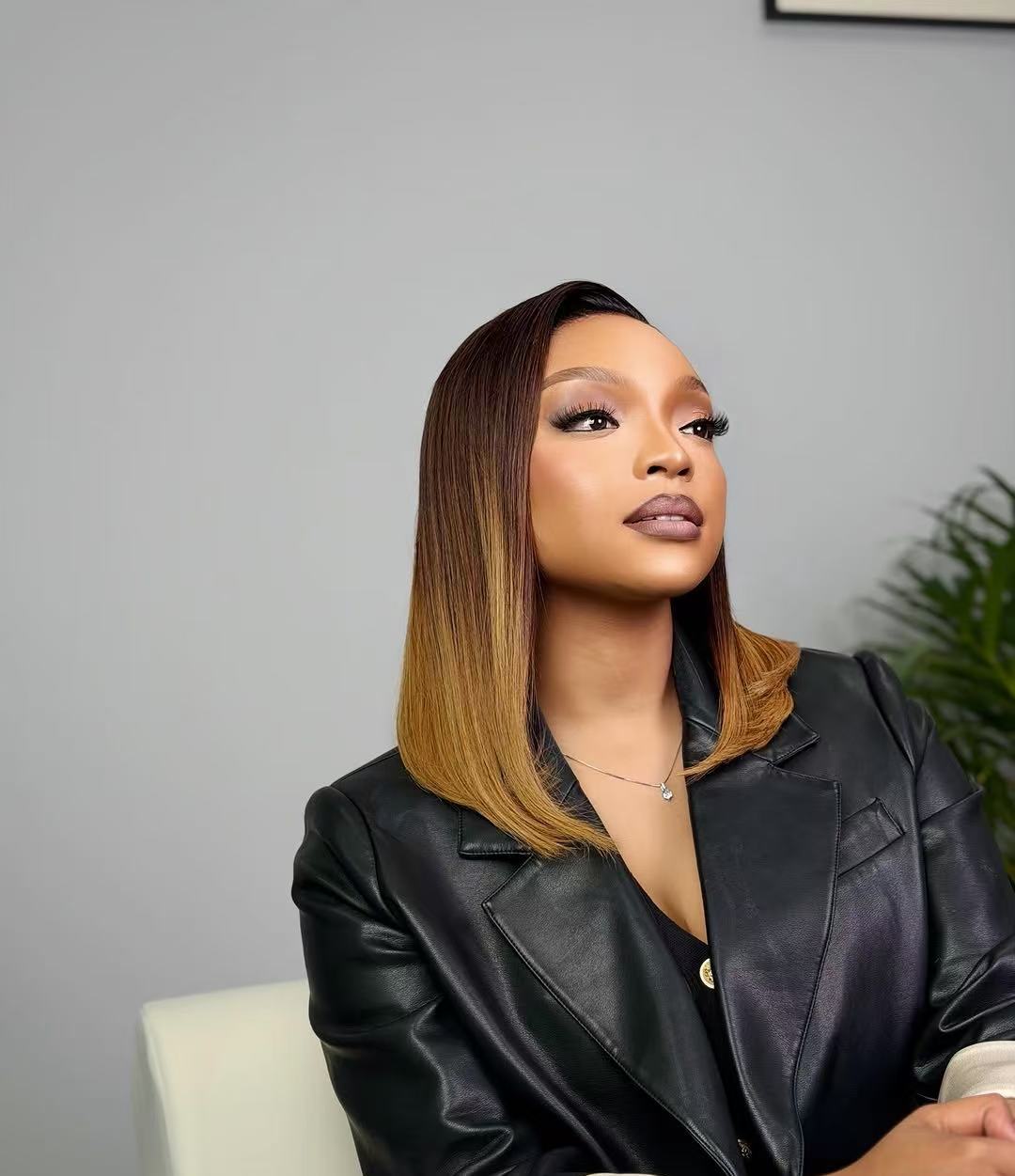 Ombre Blonde Lace Frontal Bob Wig 12 Inch